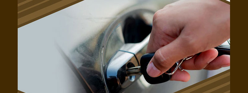 Read more about the article How to Deal with a Locked Car: 8 Solutions When You’re Stranded