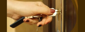 Read more about the article Key Stuck in Lock – What To Do?