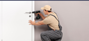 Read more about the article The Lifesavers of Northampton: Emergency Locksmiths at Your Service